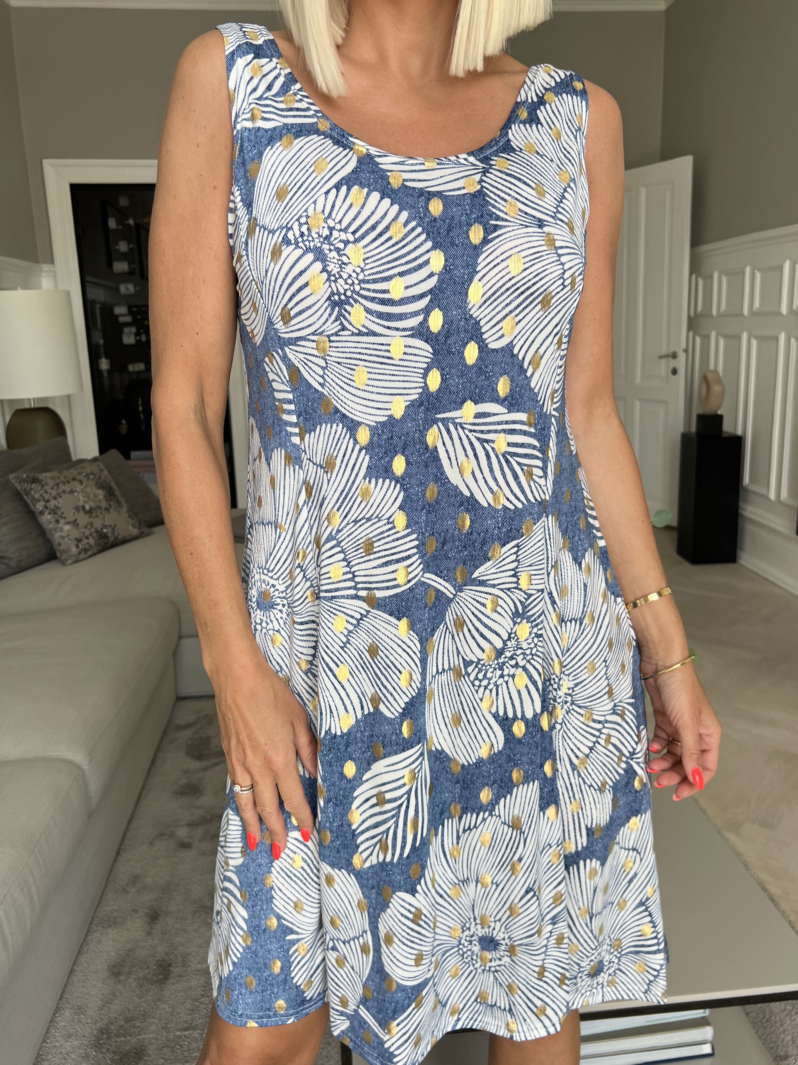 Maj Big Flower - Sød kjole med blomster motiver